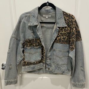 Oversized denim jacket with cheetah print